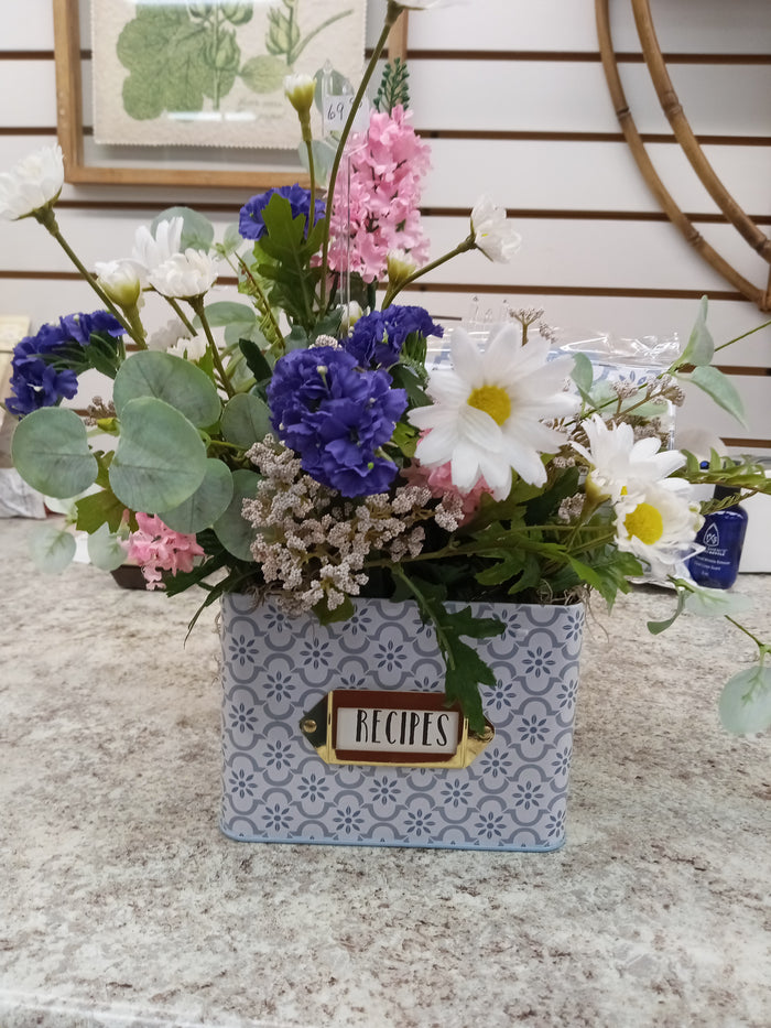 flower arrangement/ recipe card holder