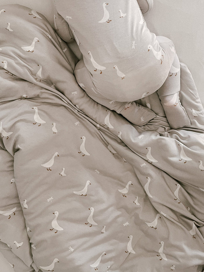 Gunamuna | Goose Cloud Blanket, Assorted Sizes