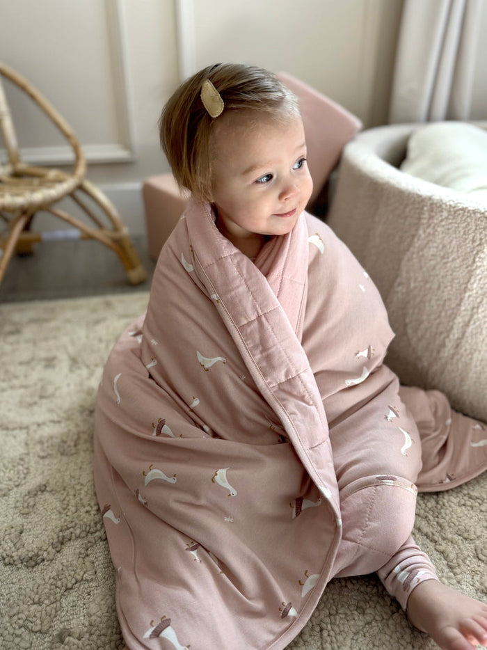 Gunamuna | Tutu Goose Cloud Blanket, Assorted Sizes
