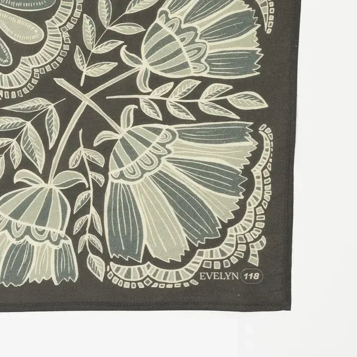 Handker Bandana No. 118 Evelyn corner detail image