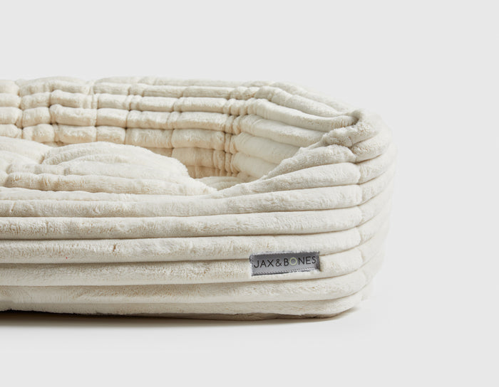Luna Ivory Napper Bed