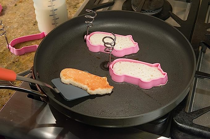 Mobi Little Piggy Pancake Molds