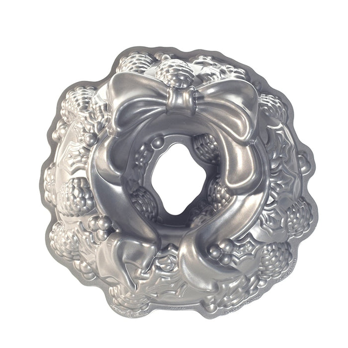 Nordic Ware | Holiday Wreath Bundt Pan