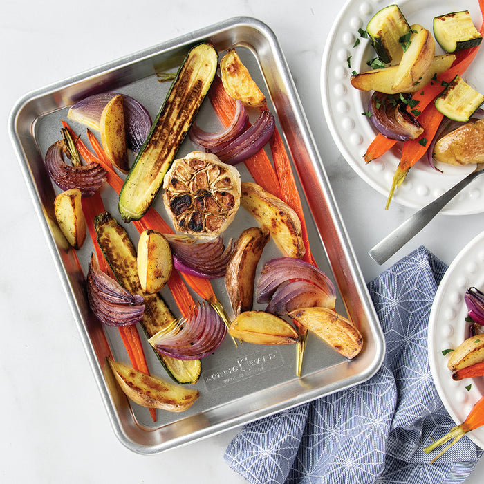 Nordic Ware | Quarter Sheet Pan