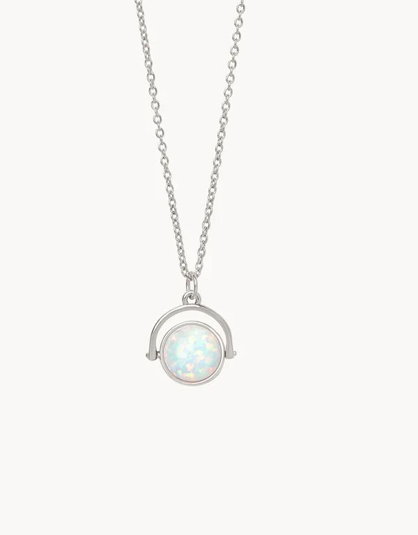 Sea La Vie To The Moon & Back