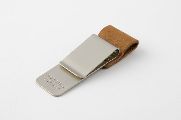TRAVELER'S COMPANY Accessories- Leather Pen Holder in Camel