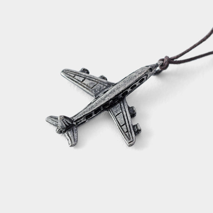 TRAVELER'S FACTORY original charm features a motif of a coffee mug recommended for all coffee lovers.