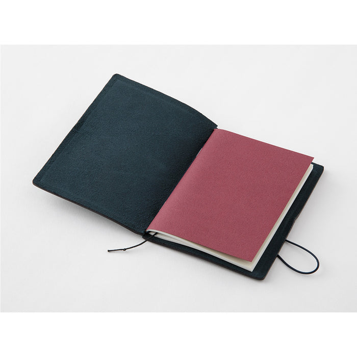 All refills are made in Japan, using Midori's high quality MD paper.