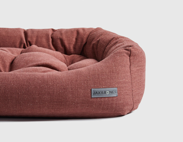 Warby Cranberry Napper Bed
